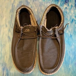 Hey Dude’s. Excellent Condition. Gray